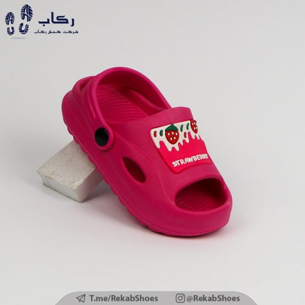 خرید عمده دمپایی بچگانه مدل تاتی توت فرنگی