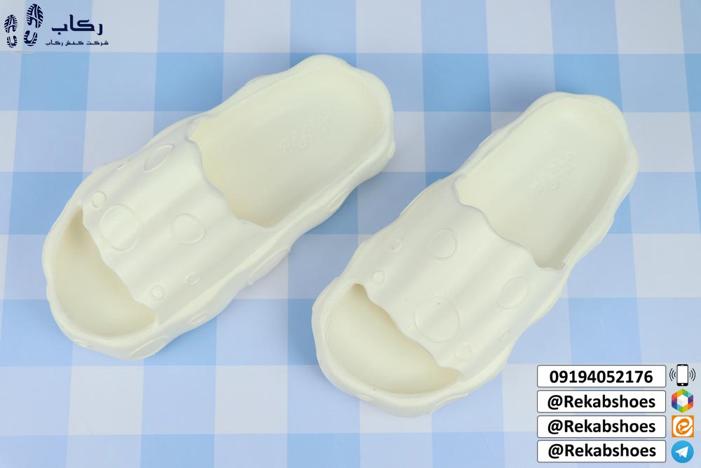 خرید دمپایی دخترانه فانتزی مدل باب اسفنجی