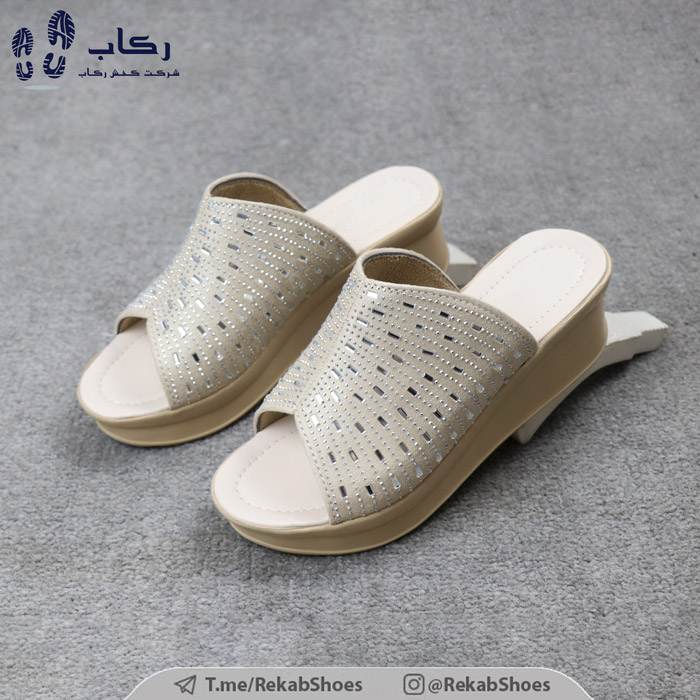 فروش عمده دمپایی روفرشی زنانه مدل گلسا